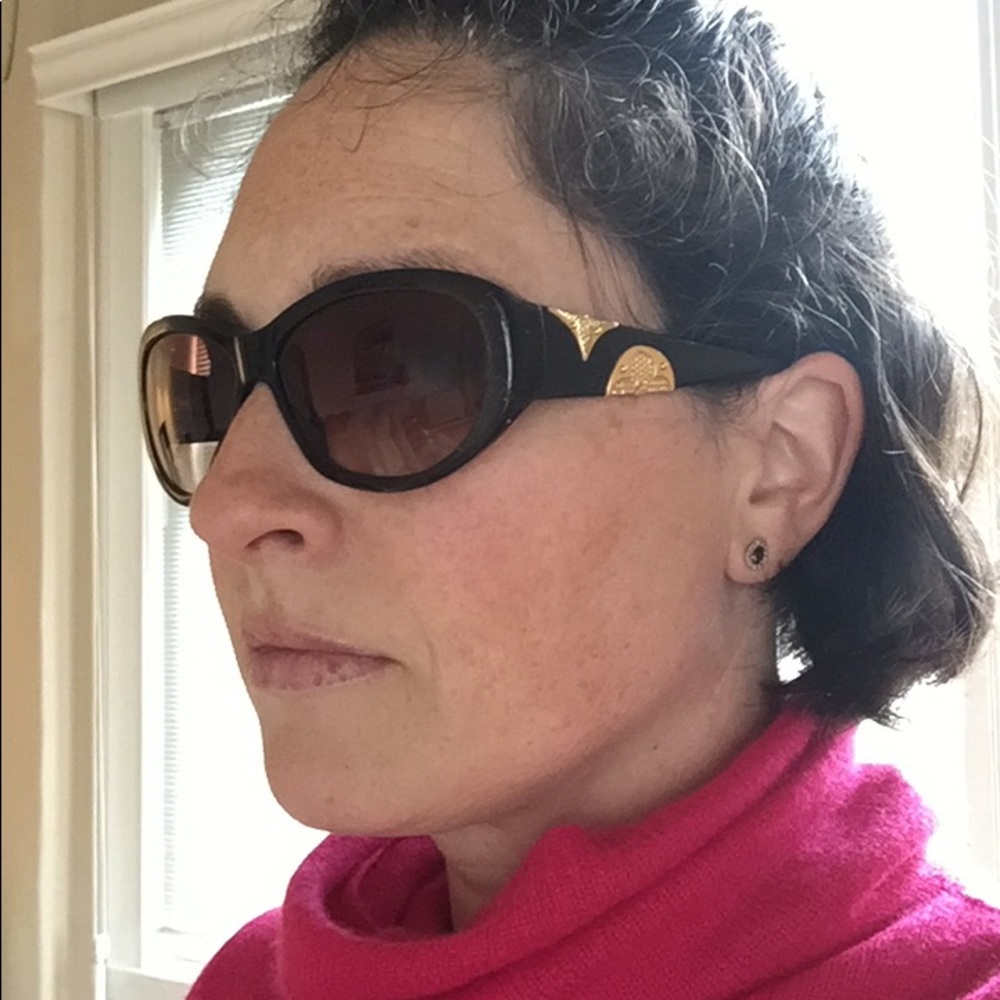 Like New LV Brown Glitter Sunglasses - Picture 6 of 6